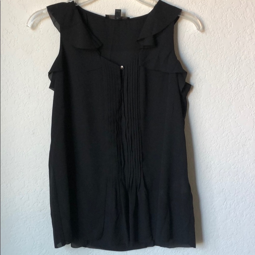 Black ruffled top
